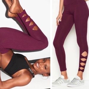 NWOT - VS Sport S Knock Out Twist Knot Leggings